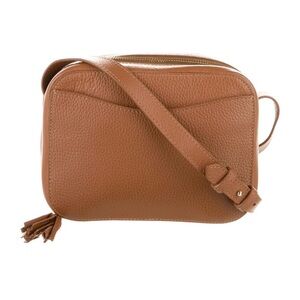 Elegant Tan Leather Crossbody Bag